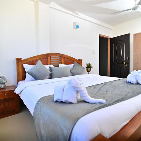 Hotel Q Lite Calangute Exteriér fotografie